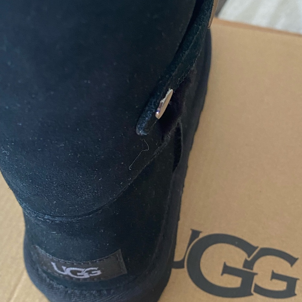 NEW UGG Black womens boots. - Picture 3 of 6